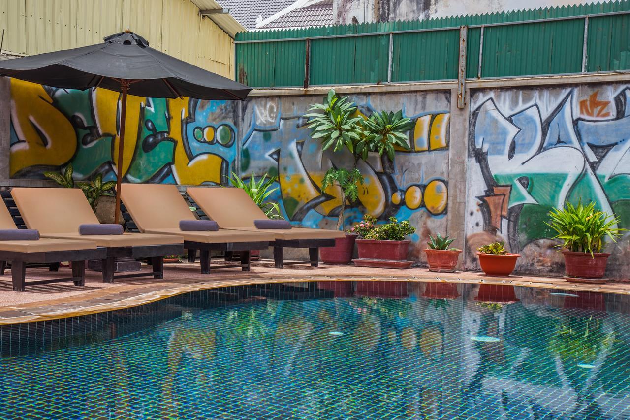 Side Walk Hotel Siem Reap Eksteriør bilde