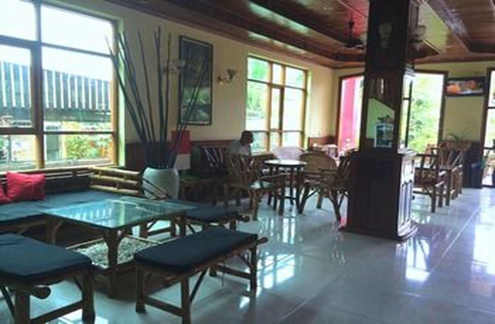 Side Walk Hotel Siem Reap Eksteriør bilde