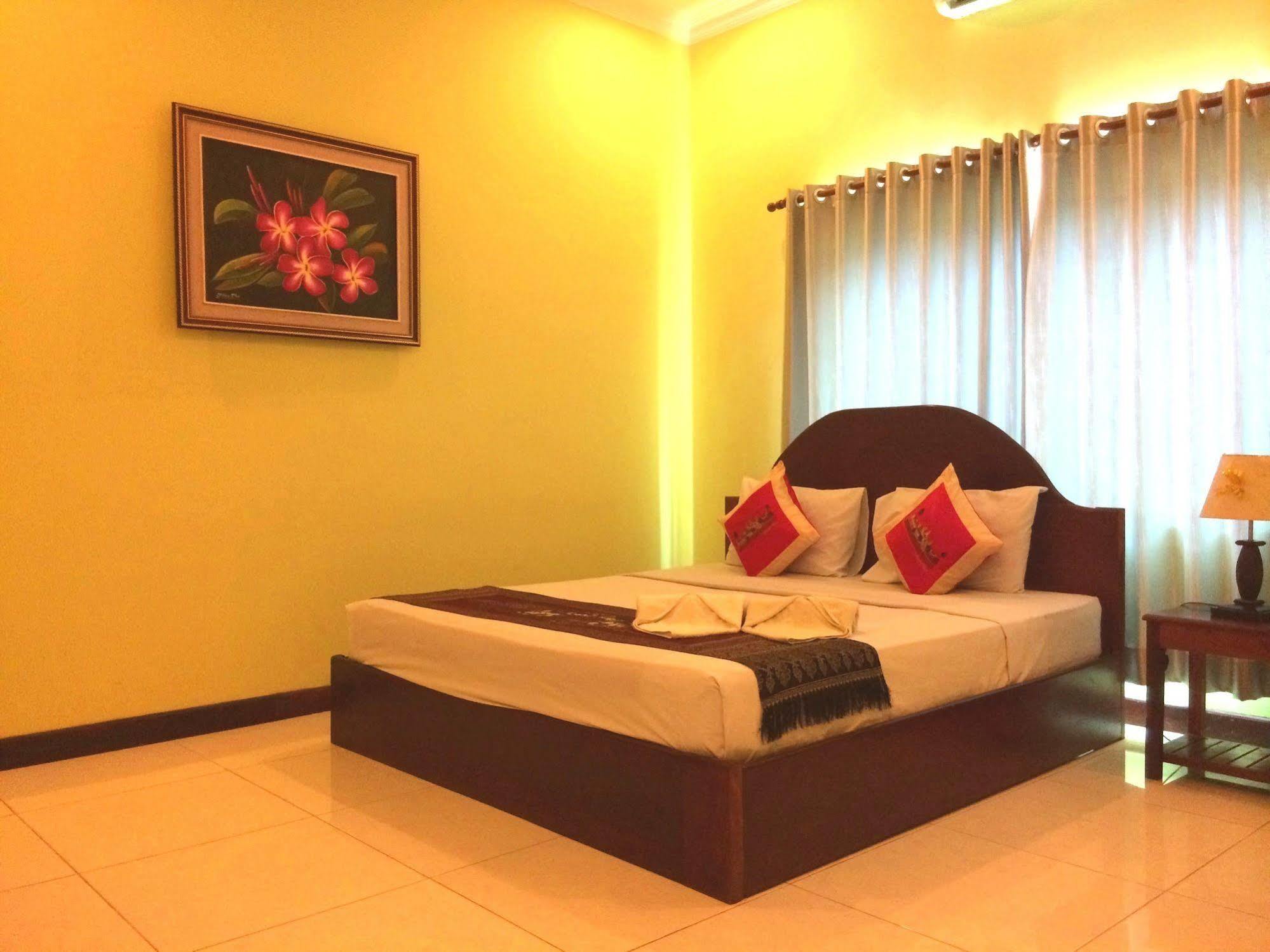 Side Walk Hotel Siem Reap Eksteriør bilde
