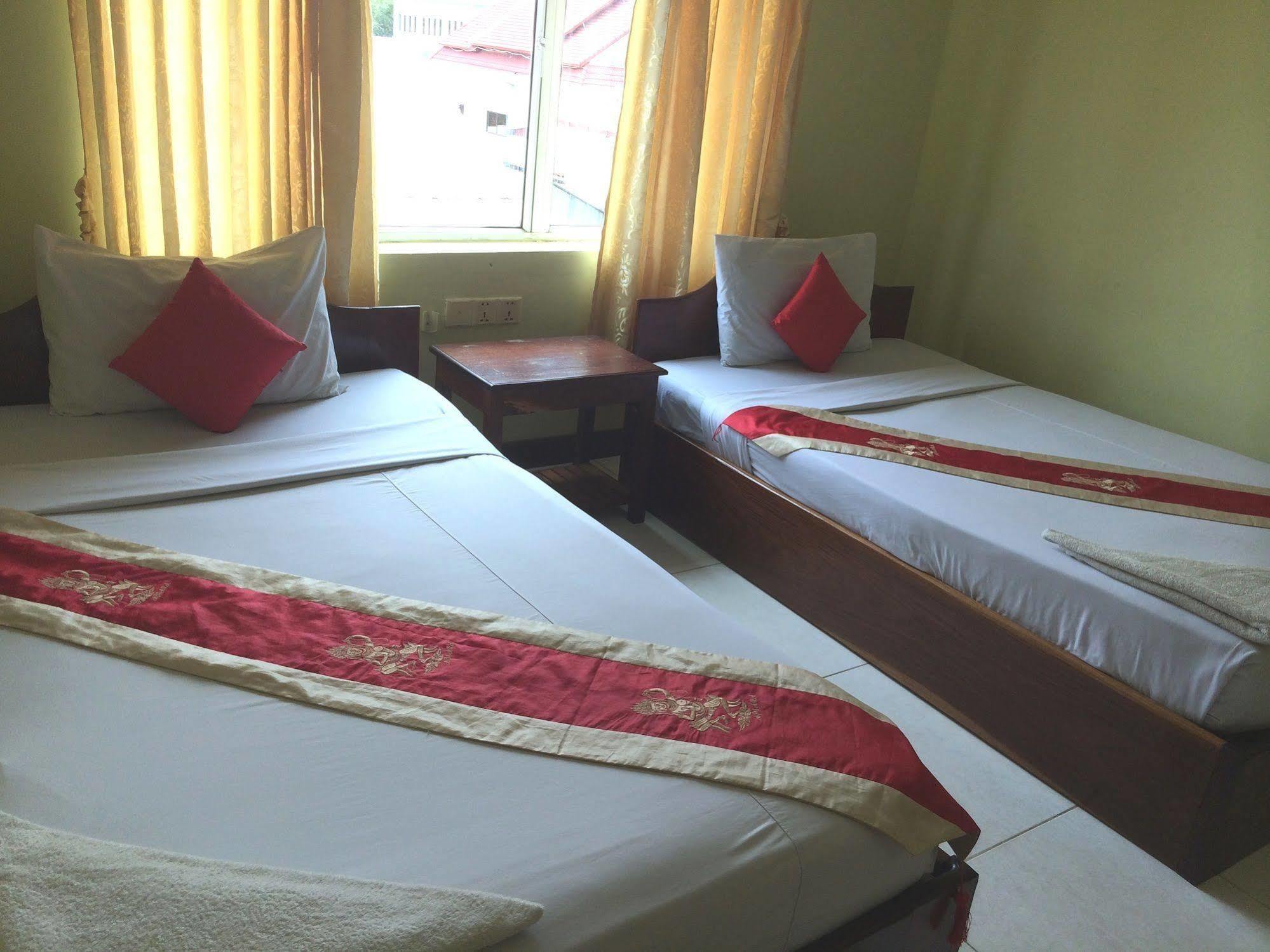 Side Walk Hotel Siem Reap Eksteriør bilde