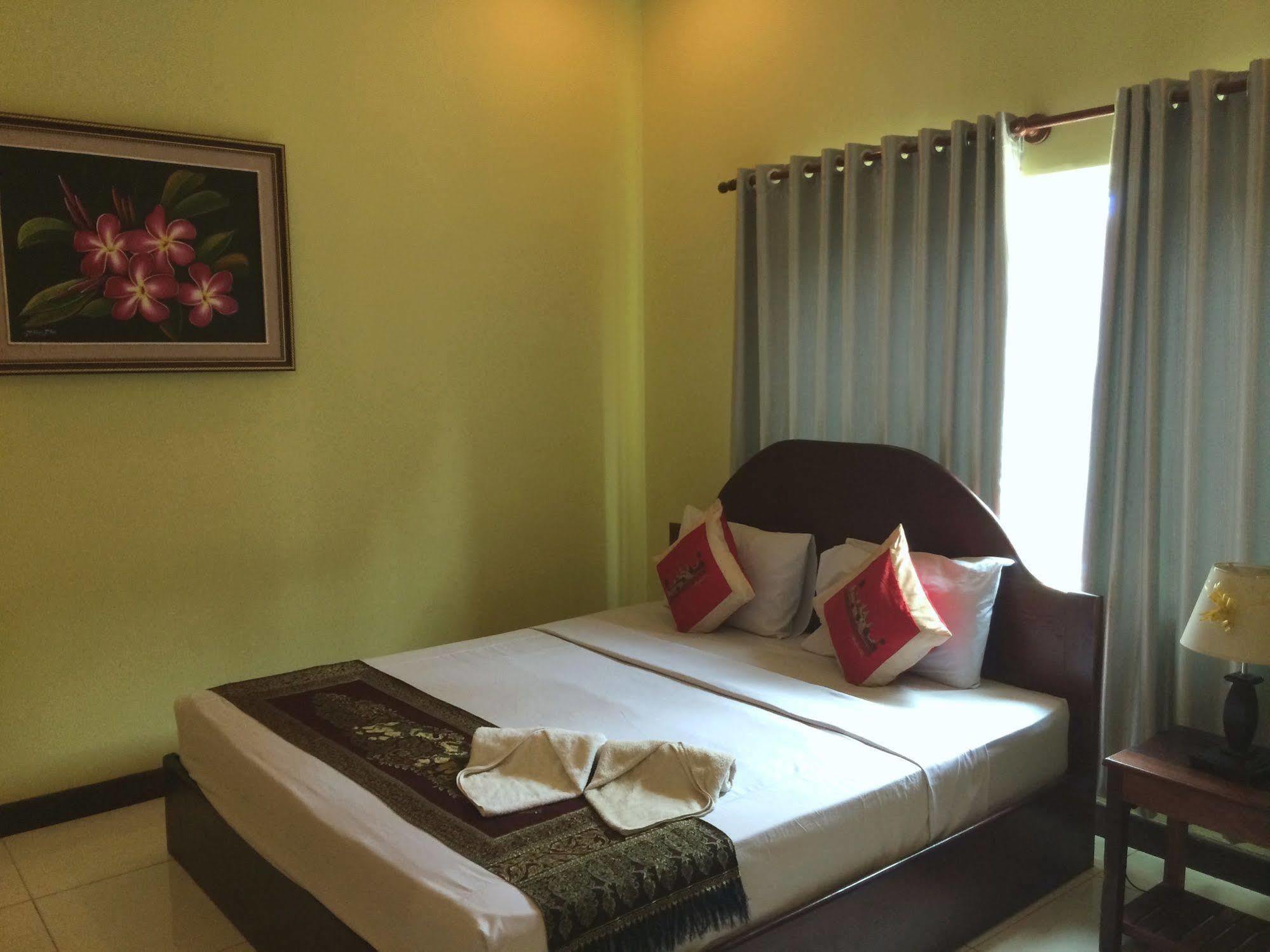 Side Walk Hotel Siem Reap Eksteriør bilde