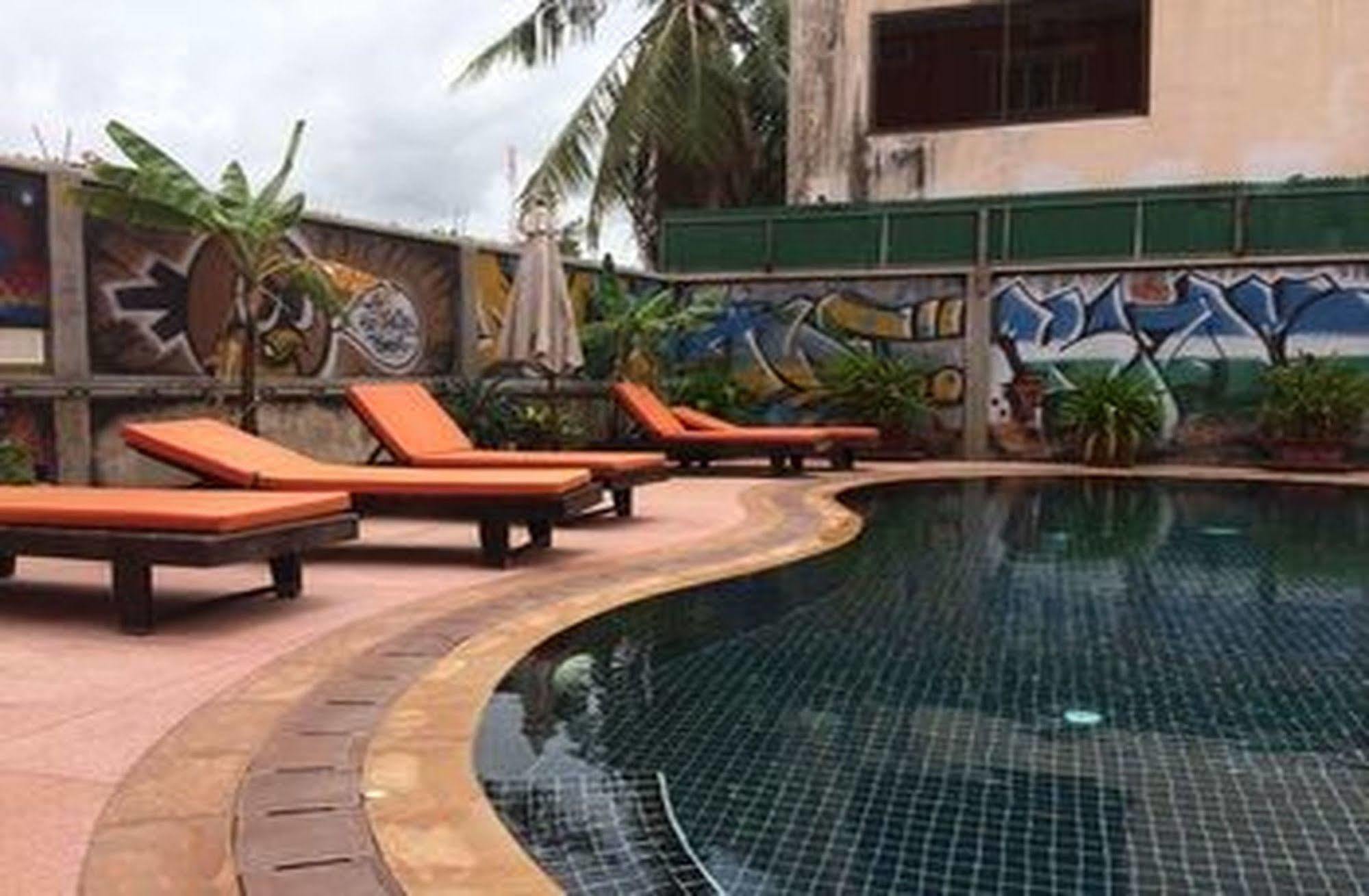 Side Walk Hotel Siem Reap Eksteriør bilde