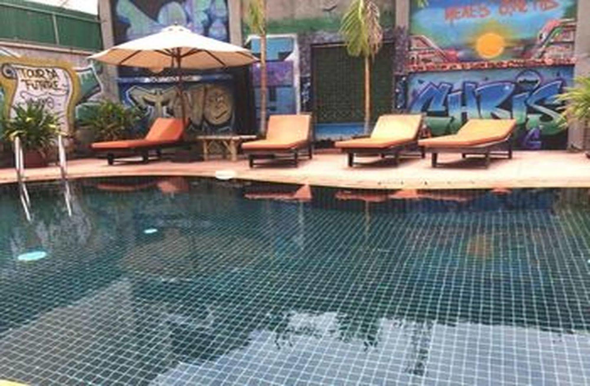 Side Walk Hotel Siem Reap Eksteriør bilde